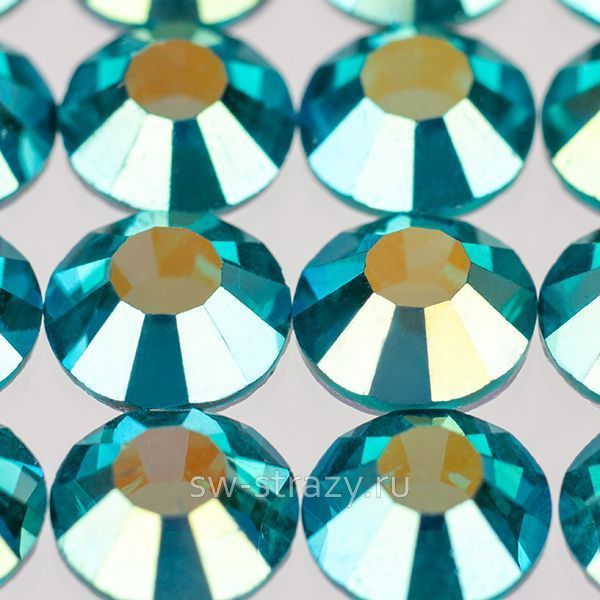 YHB 28 ss34 Blue Zircon shimmer AB F 111AB