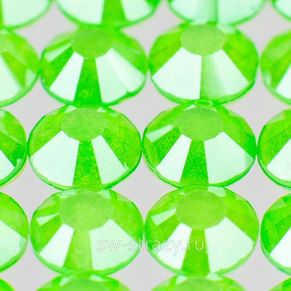 YHB 28 ss30 Crystal Electric Green HF Y135M